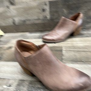 Korks Womens Brown Leather Side Zip Ankle Booties Heeled Size 10 M